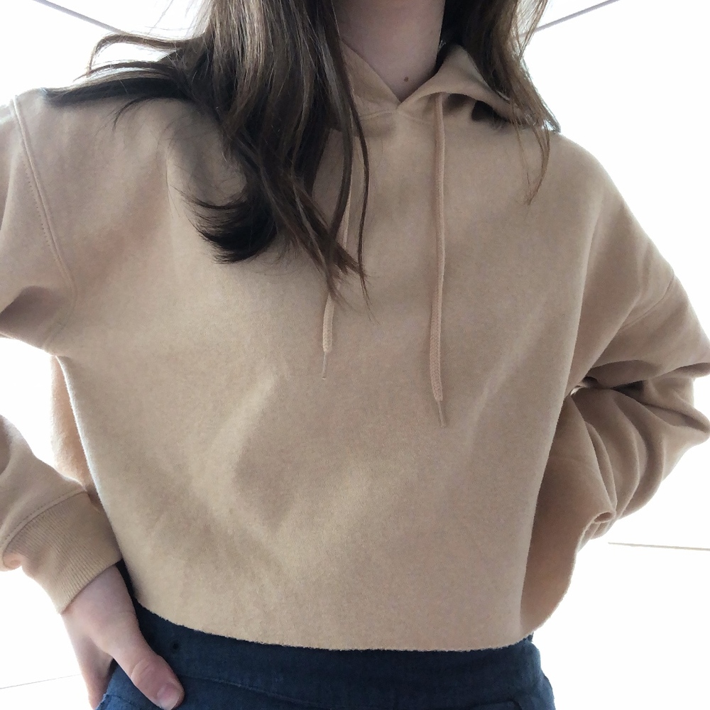 Urban Outfitters - Beige cropped hoodie